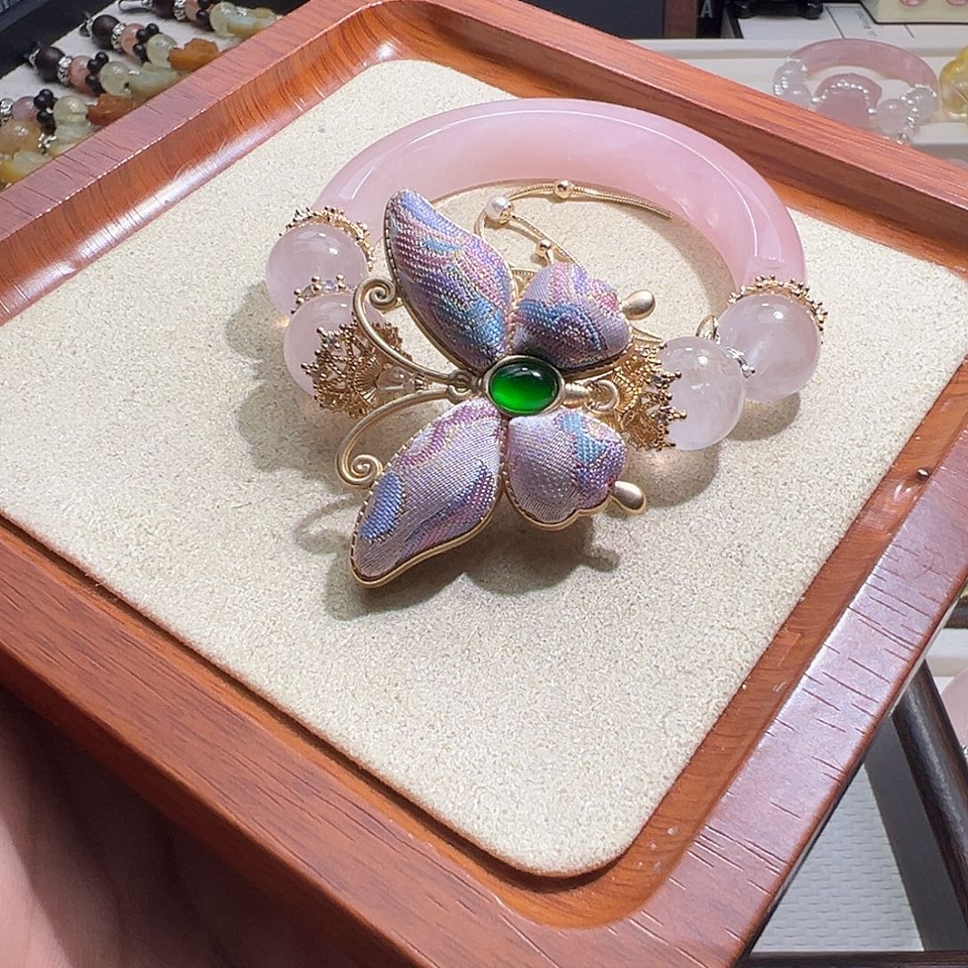 未镶嵌水晶手链水晶手链