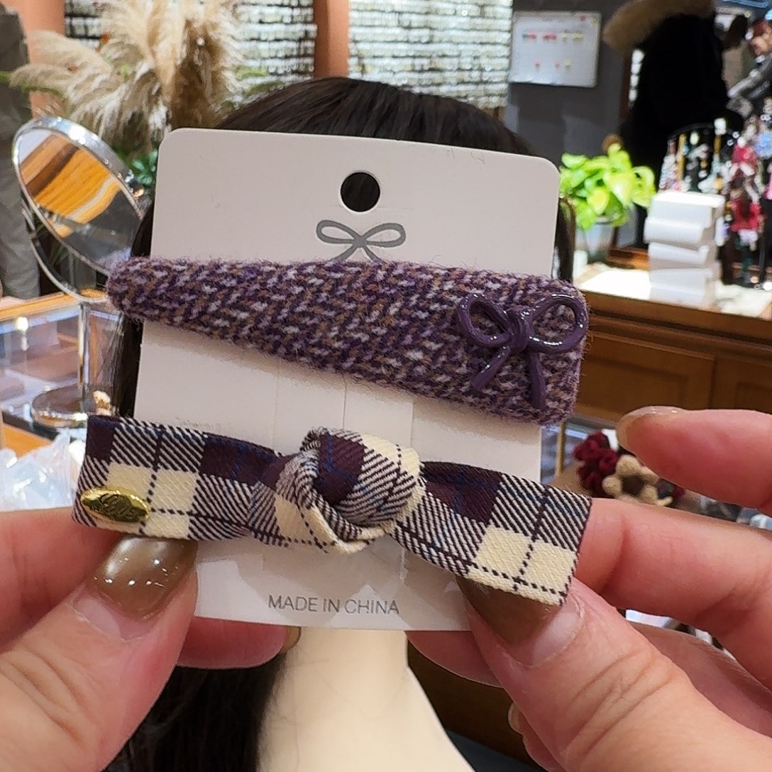 皮质非金属紫色发夹