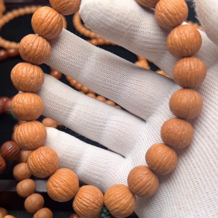 猴头核桃手串凤羽