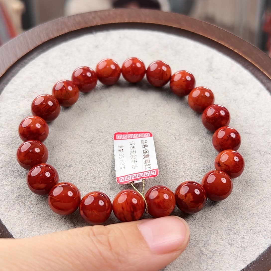 南红玛瑙手串未镶嵌