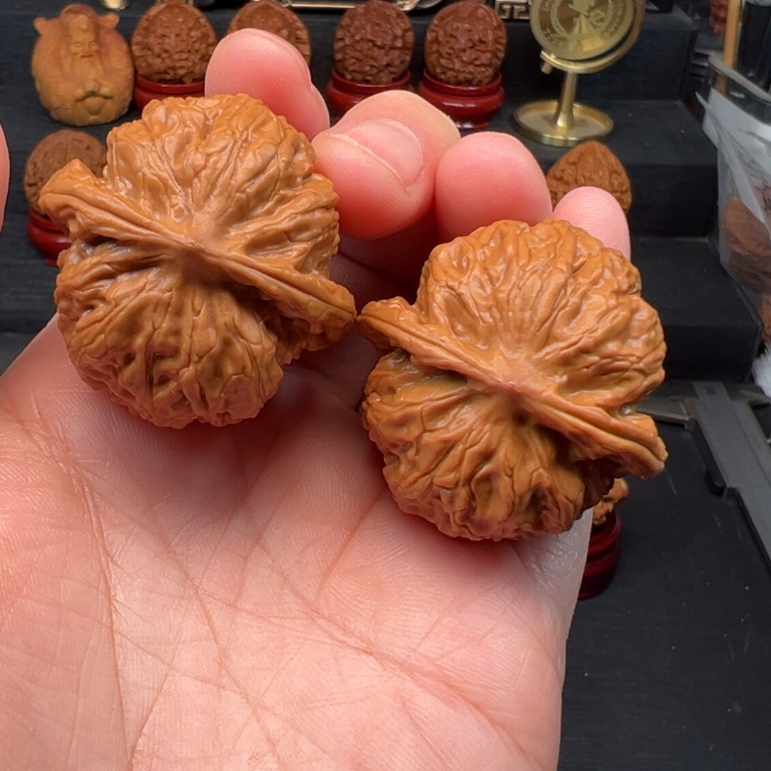 文玩核桃吊坠38全品野狼