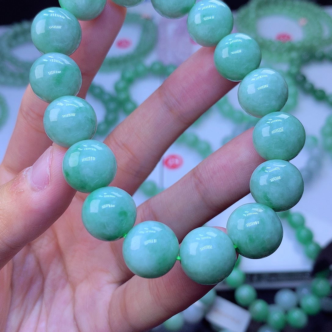 翡翠未镶嵌毛衣链