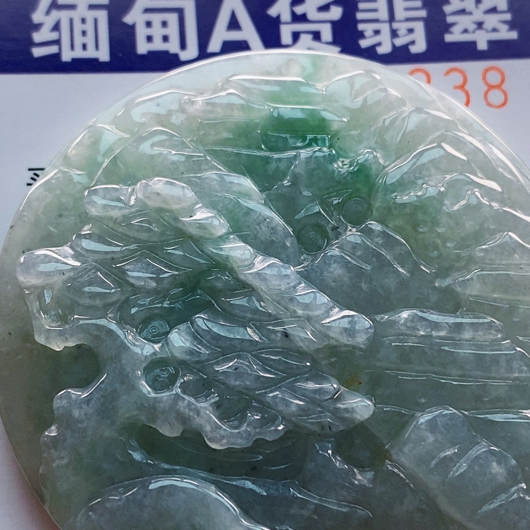 吊坠(不含链)未镶嵌翡翠