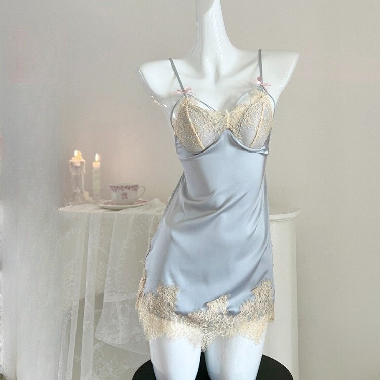 2少女梦境 冰丝缎面个性套头睡裙带胸垫蕾丝纯欲风露背镂空睡衣