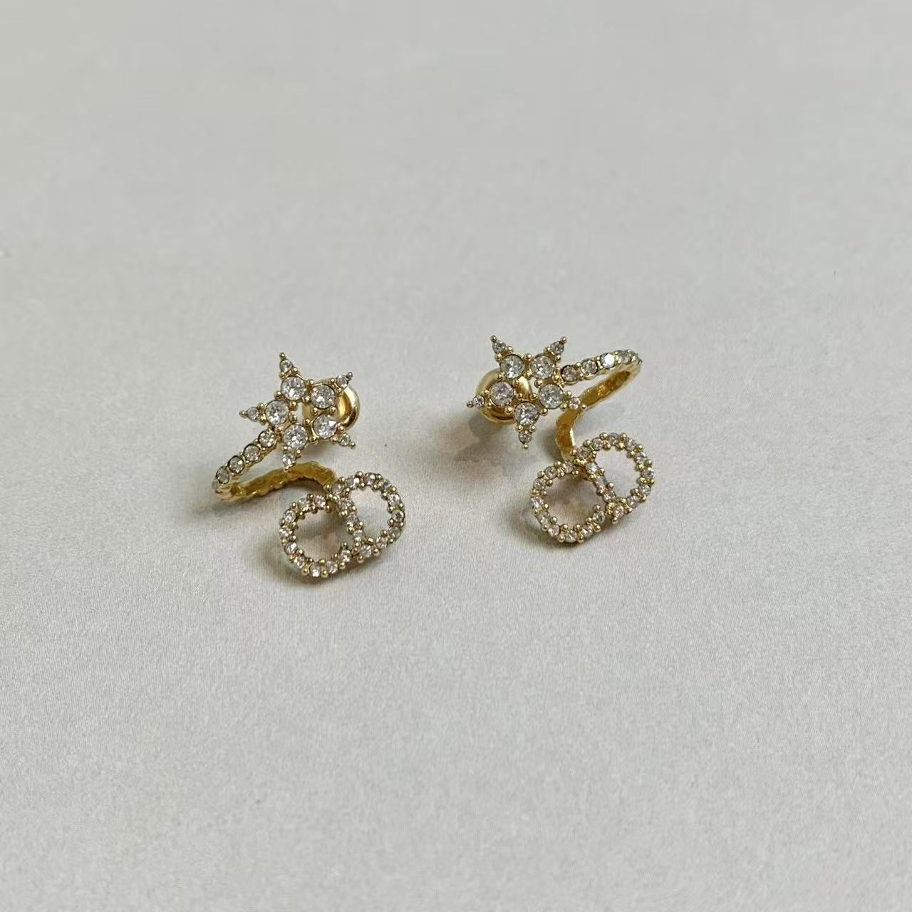 99新 DIOR/迪奥 壹臻/99新 Dior 金色满钻星星CD耳钉 45586217