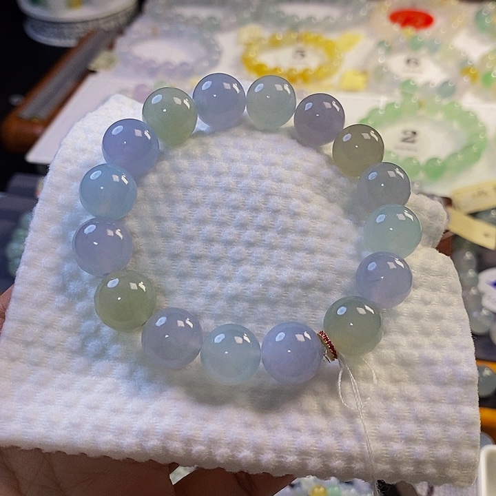 定制翡翠未镶嵌翡翠.