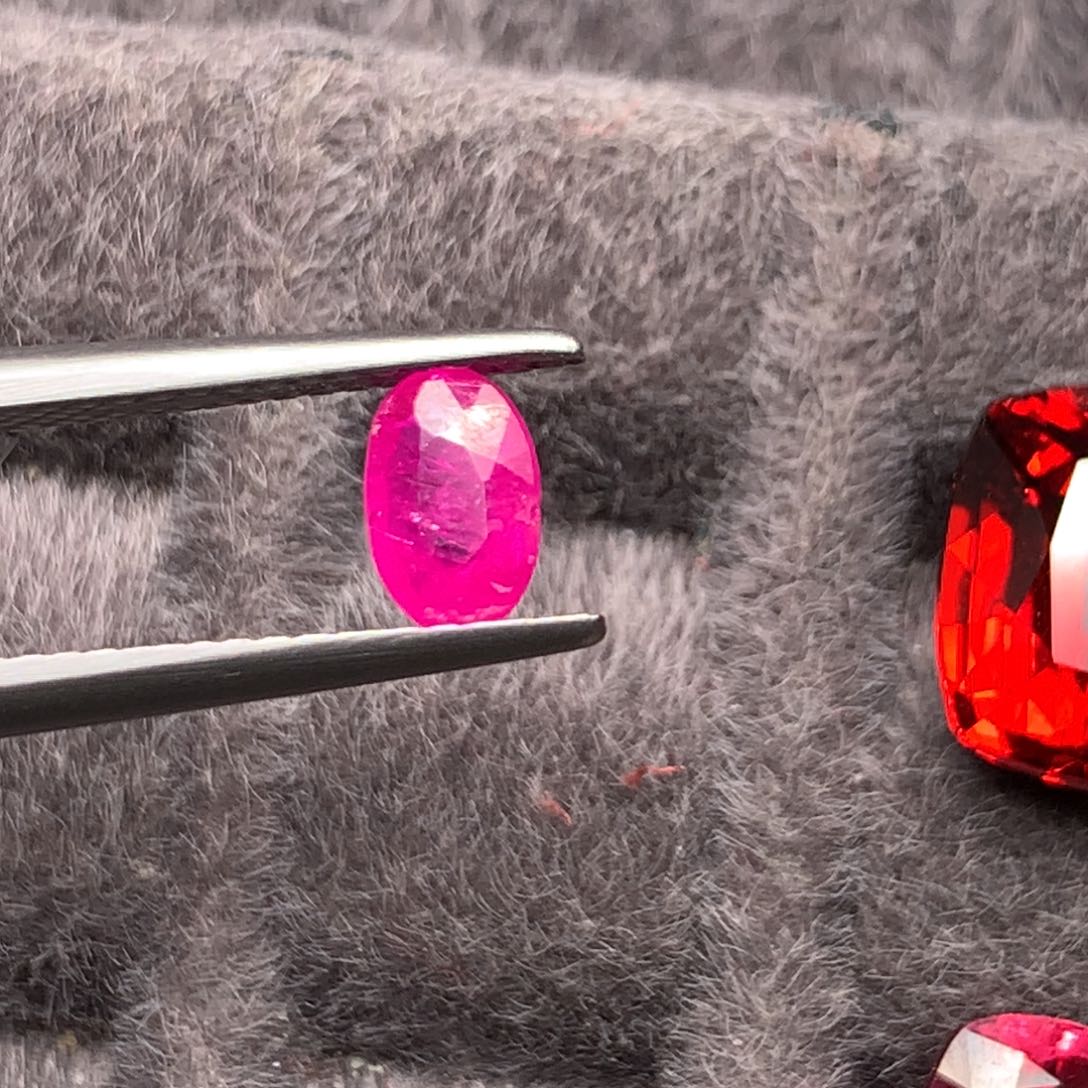 红宝石裸石0.6克拉红宝石
