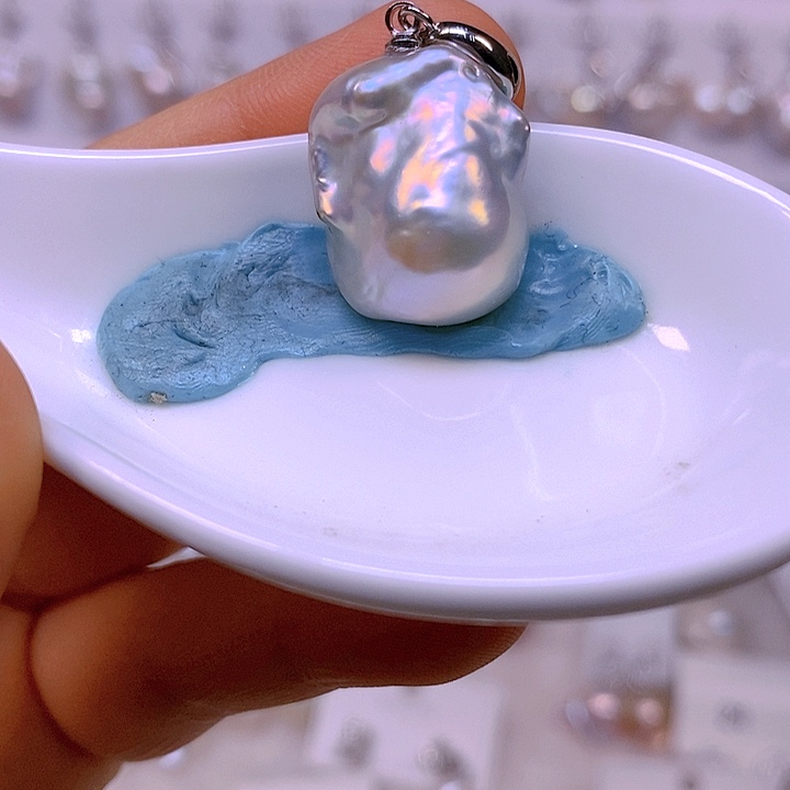 淡水珍珠颈饰合金