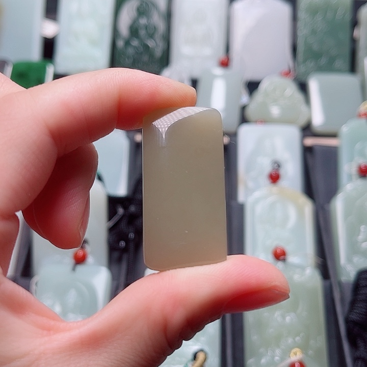 未镶嵌和田玉挂件