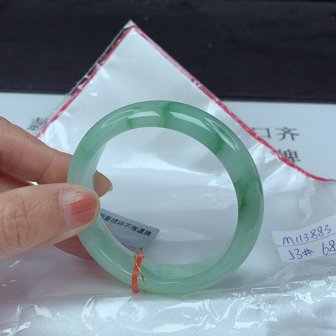 翡翠手镯未镶嵌53圈3883