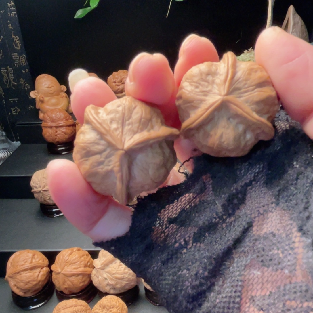 文玩核桃吊坠凌玉三…………福利…………