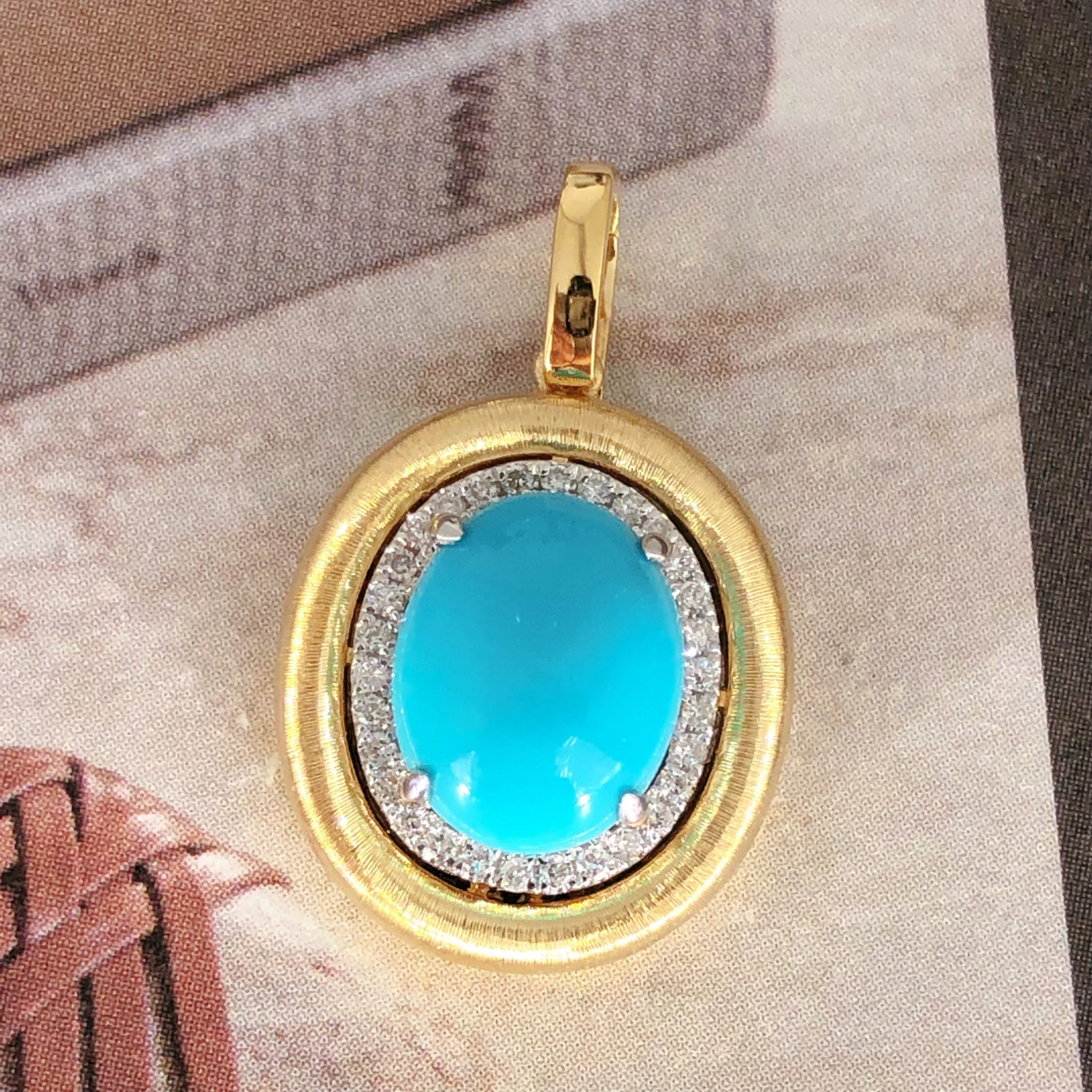 【皇冠轻奢】18k金 | 拉丝绿松石钻石吊坠 绿松2克拉 钻石11分