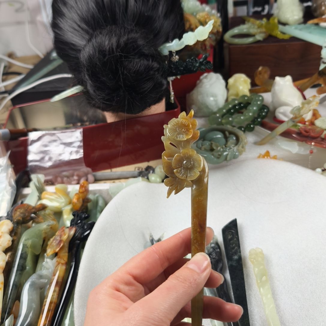 蛇纹石玉发饰合金