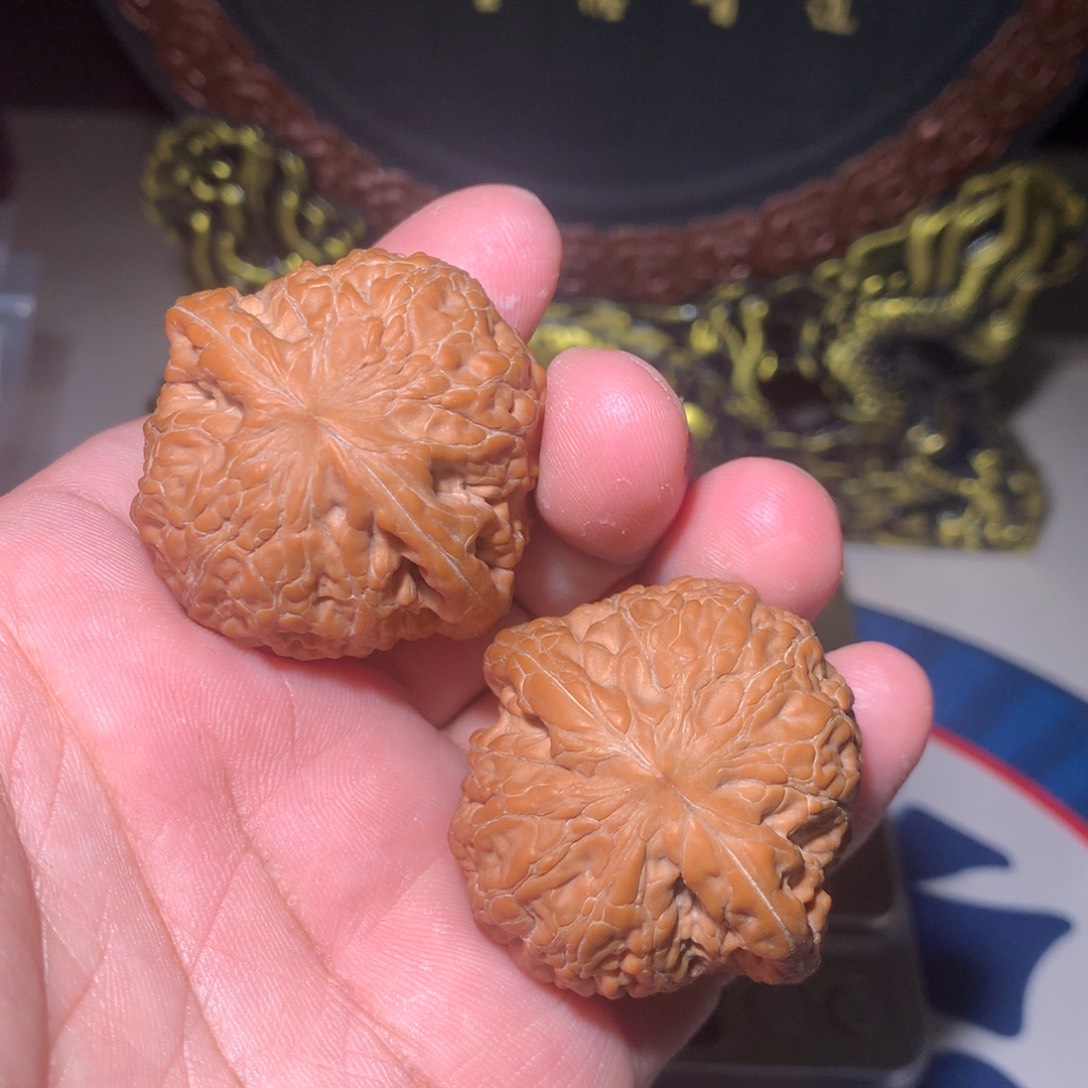 文玩核桃把件铁锤40克重44.5