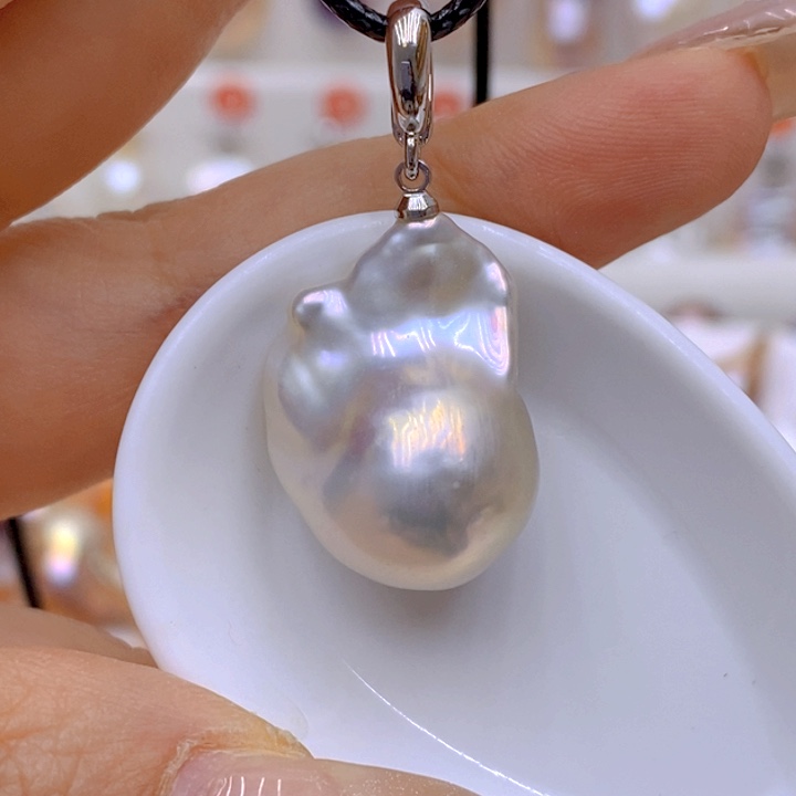 颈饰未镶嵌淡水珍珠