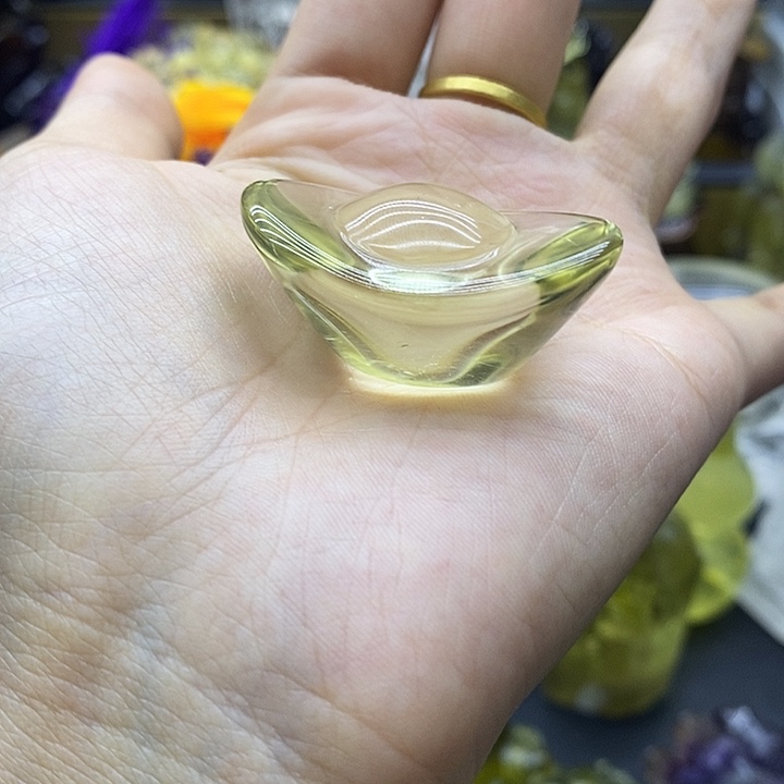 水晶摆件未镶嵌我