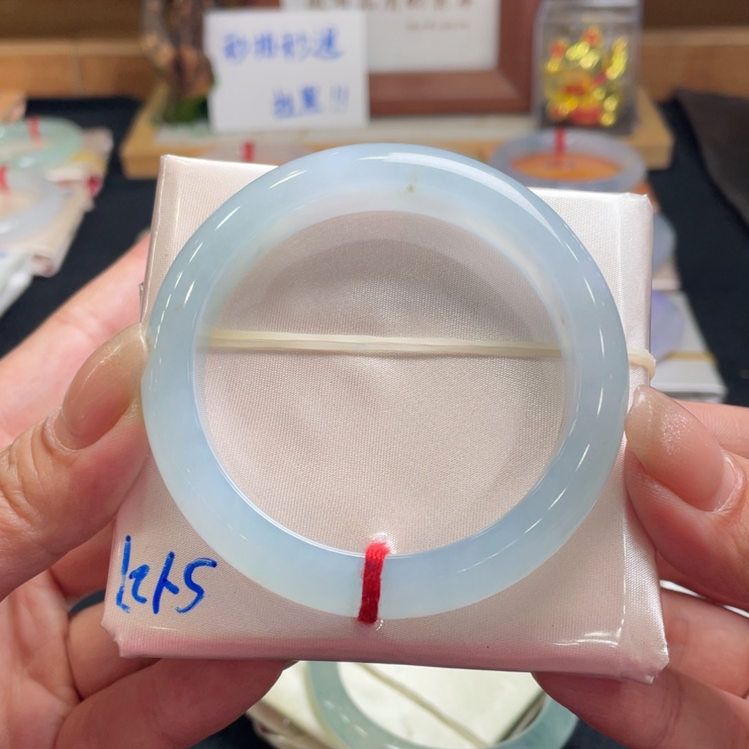 翡翠手镯未镶嵌翡翠55.8正圈