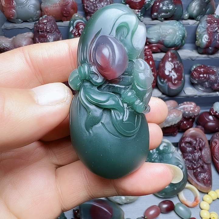 非金属秦紫玉手把件