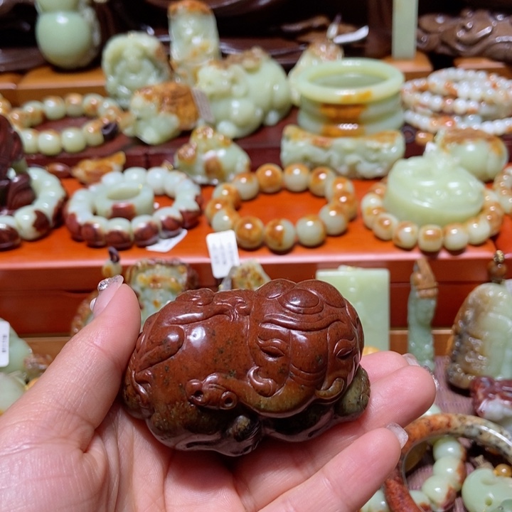 岫岩河磨玉（透闪石质玉）把件未镶嵌