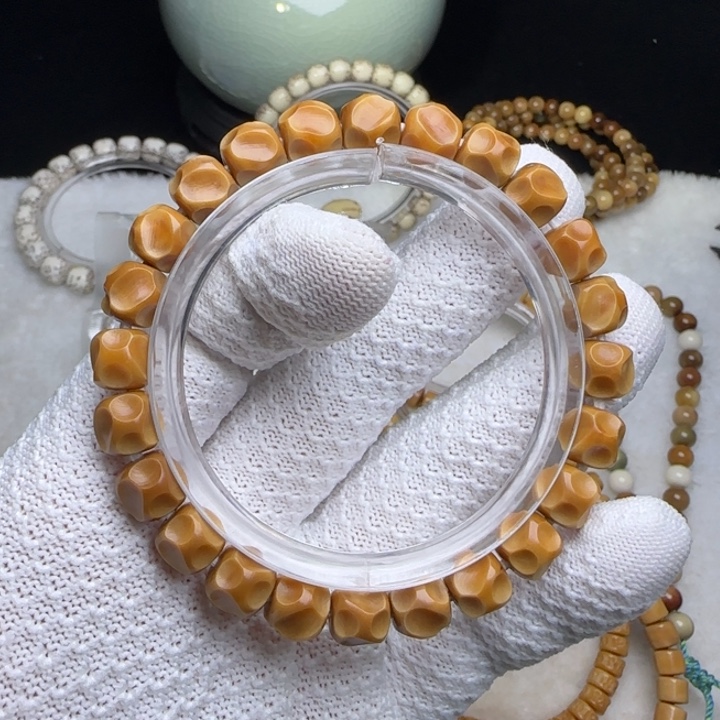 手串星月菩提龙脊菩提奶酪款