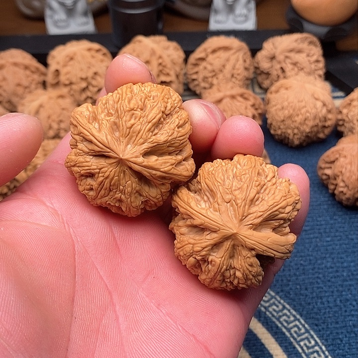 文玩核桃吊坠?****跑粗筋42修