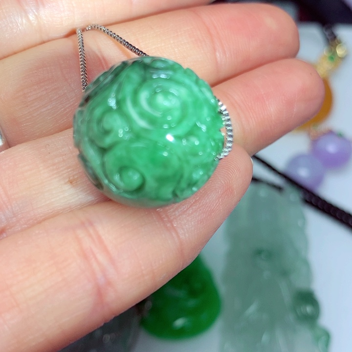 翡翠吊坠(不含链)未镶嵌