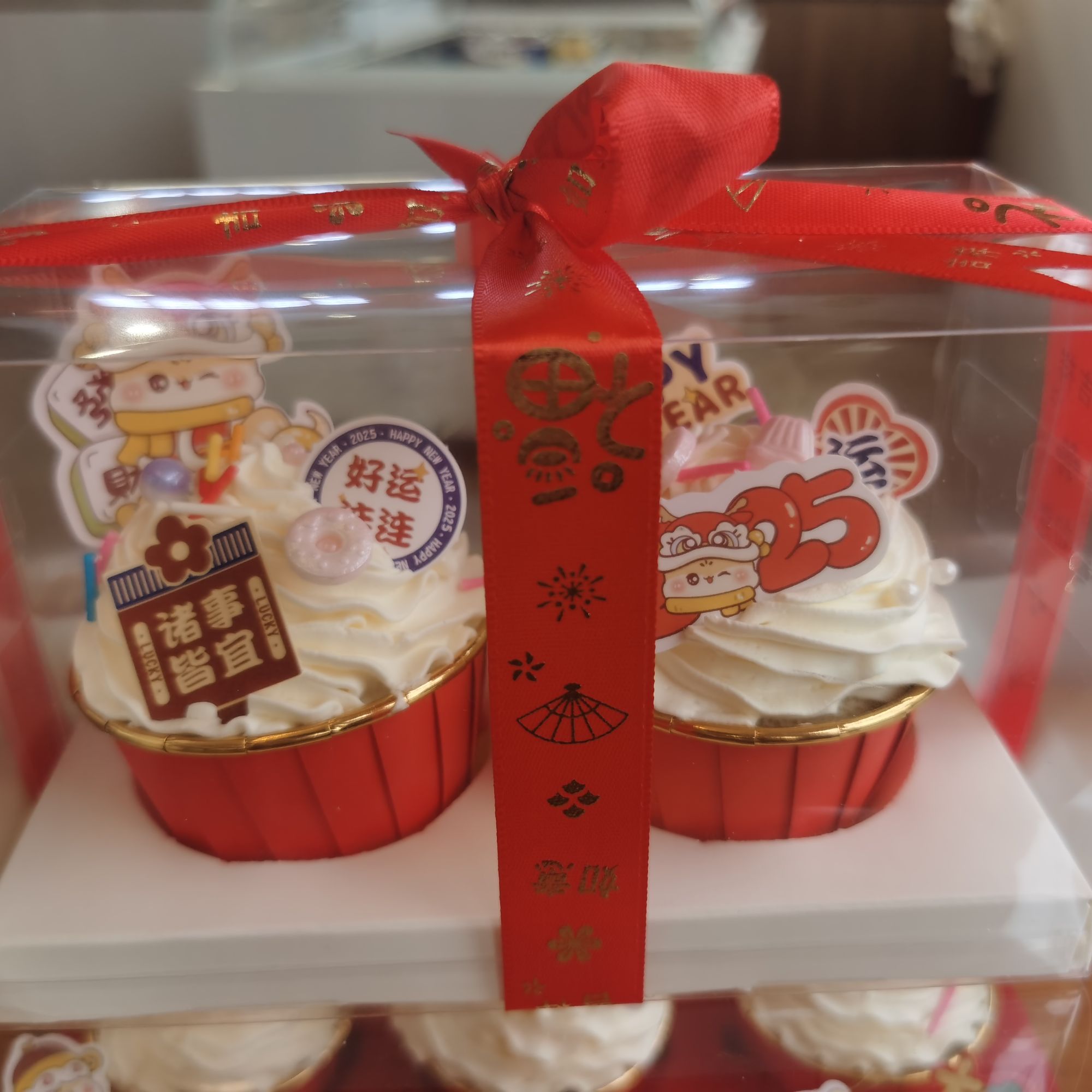 0添加动物奶油新年纸杯蛋糕2粒装