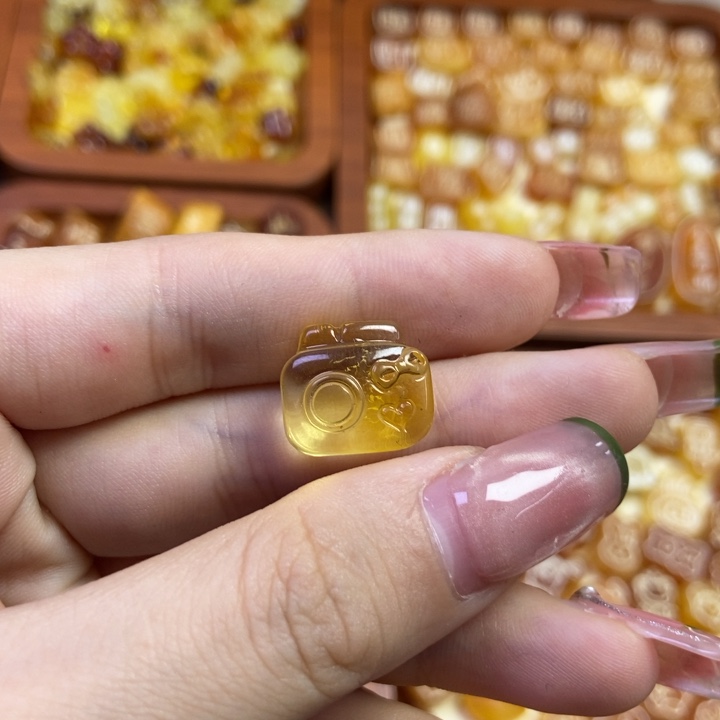 琥珀未镶嵌珠宝奇石照相机