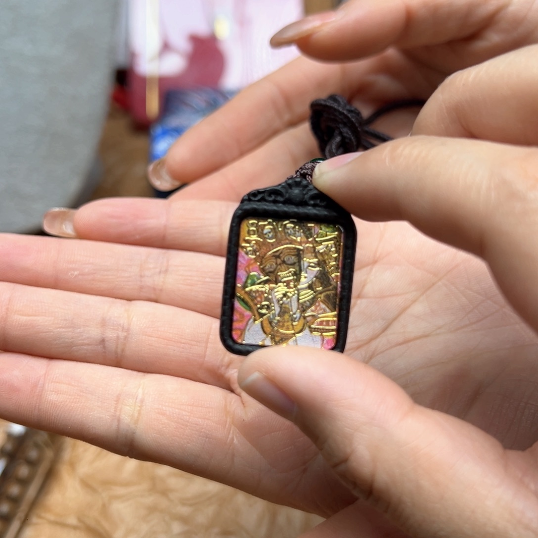 大叶紫檀（黑酸枝木类）