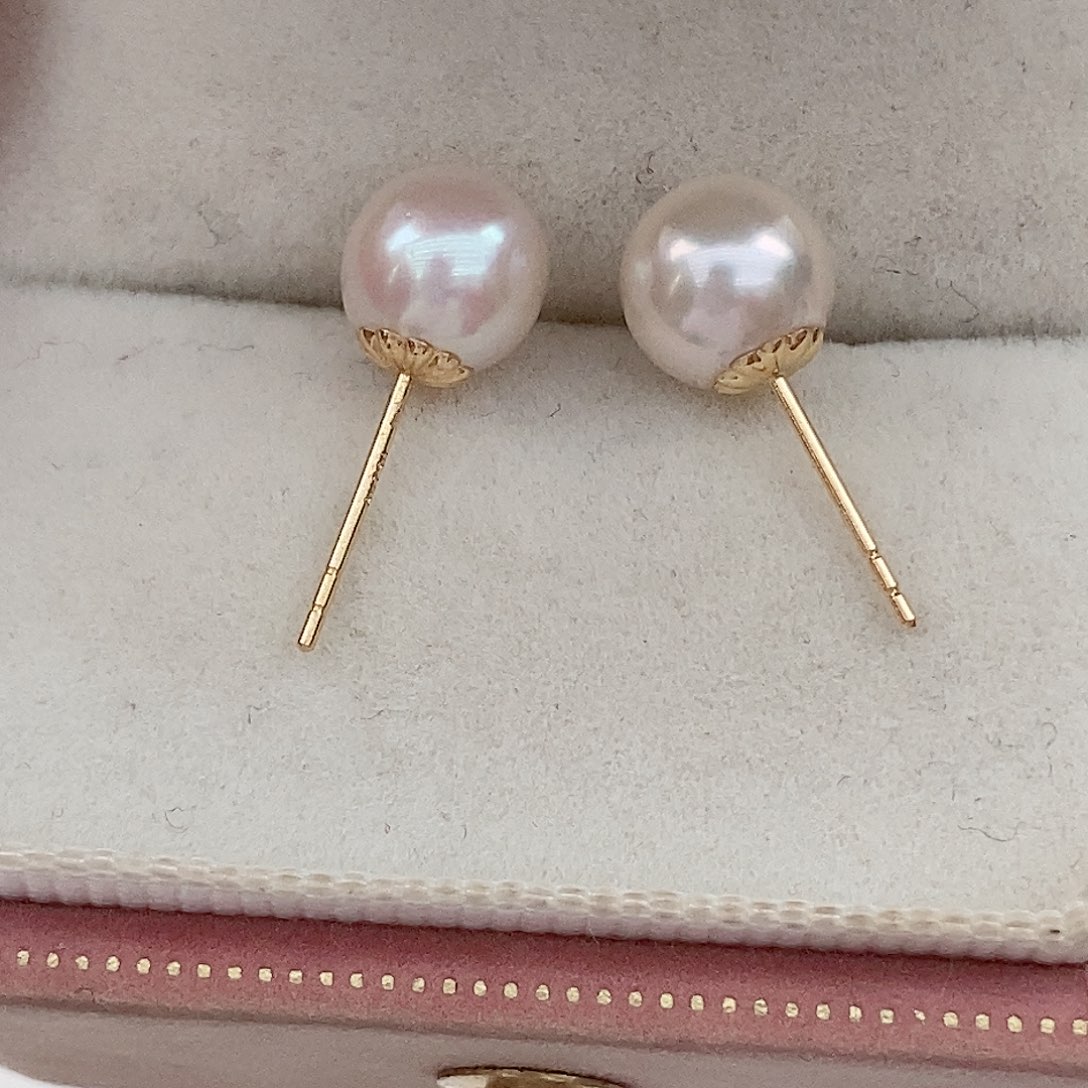 18K金镶嵌海水珍珠耳饰