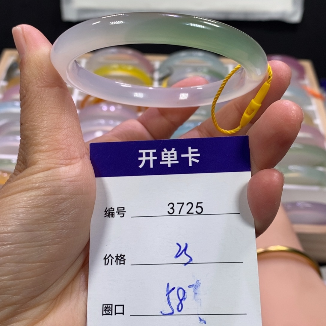 玛瑙/玉髓未镶嵌手镯3725