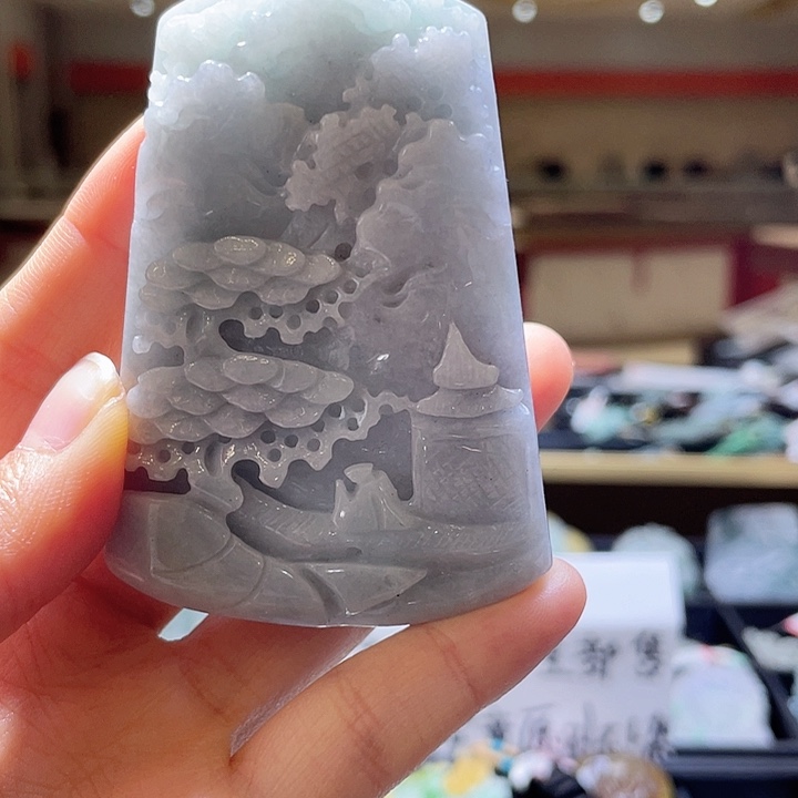 翡翠颈饰未镶嵌一个