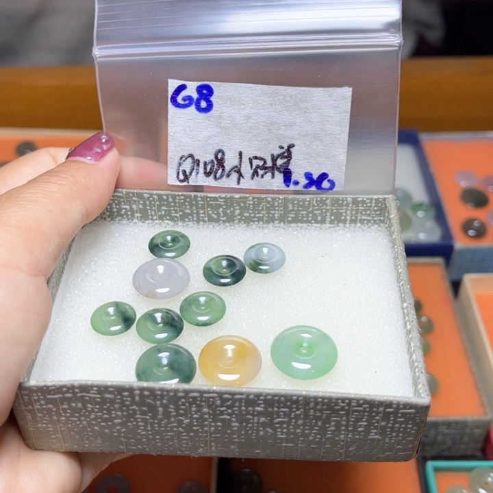 定制翡翠未镶嵌小*迷不