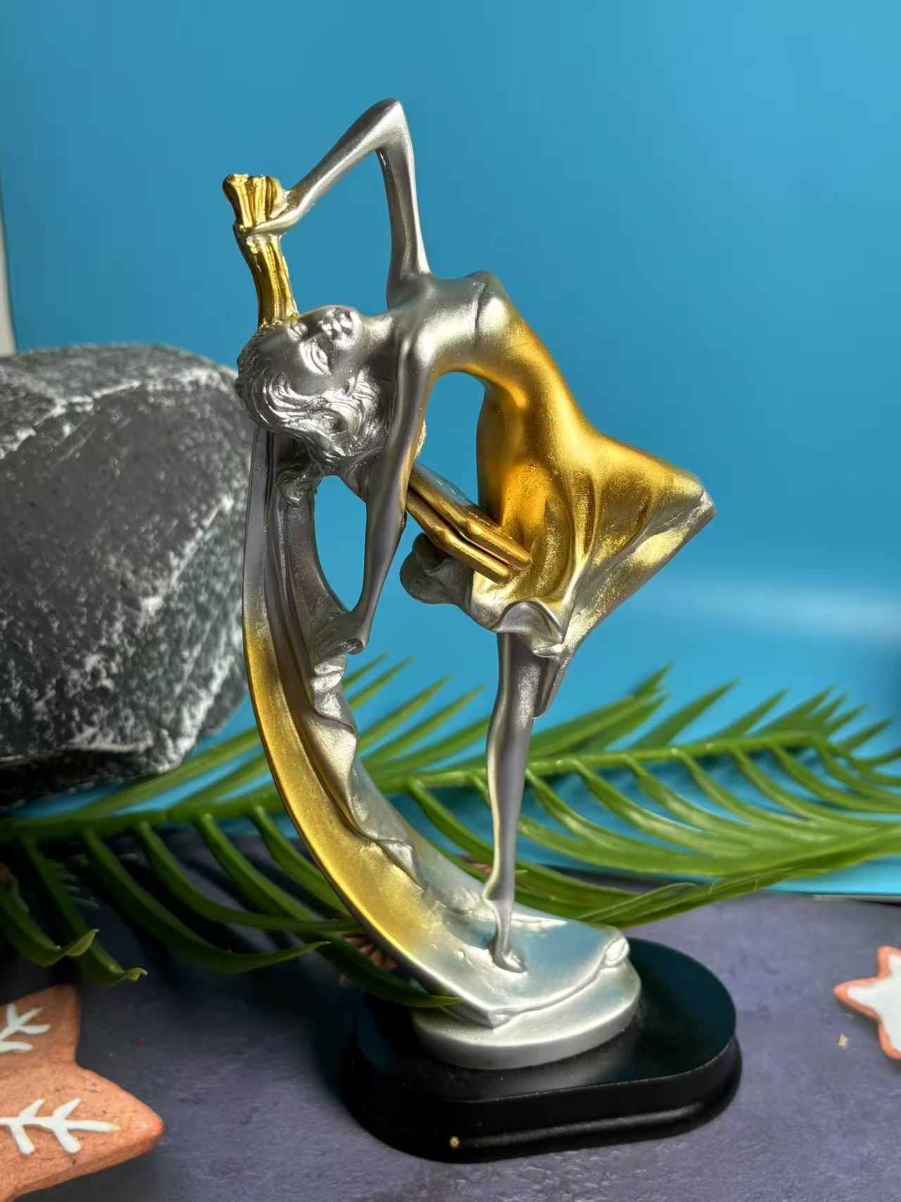 F140 金色精美创意摆饰（多样性发一件）