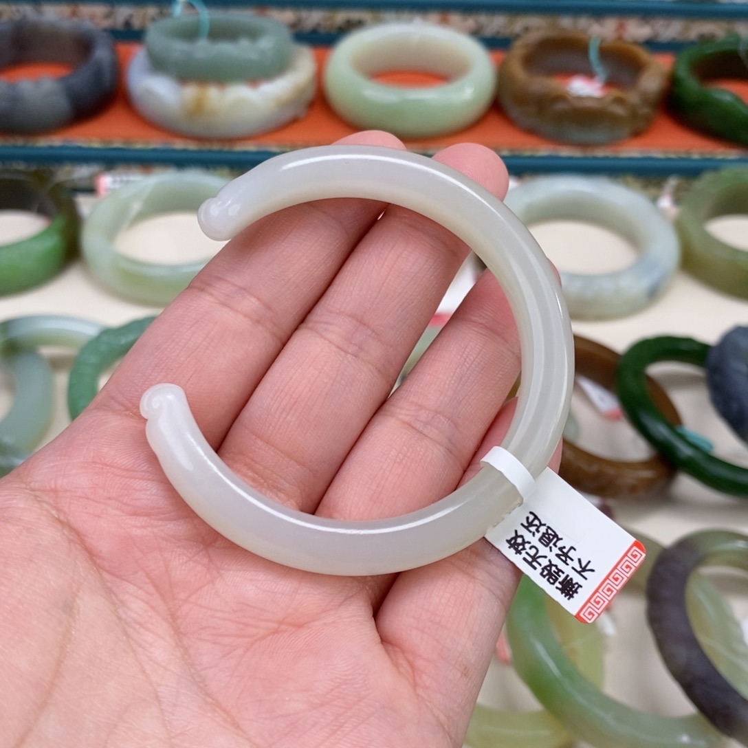 和田玉未镶嵌手镯52-54