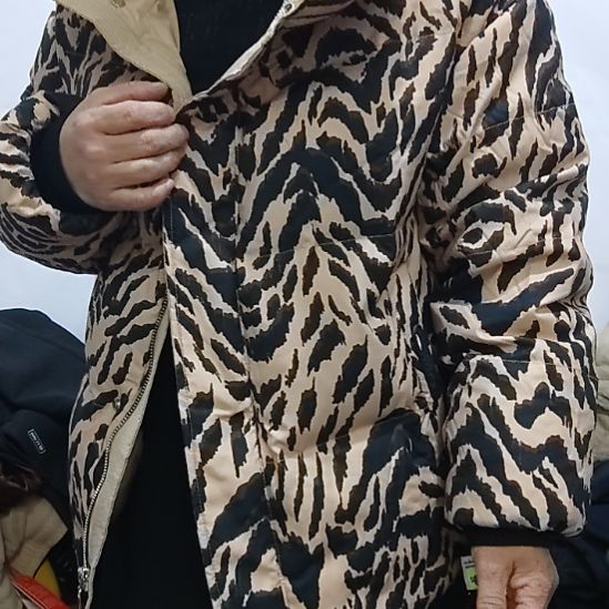 外套穿着舒服透气性好