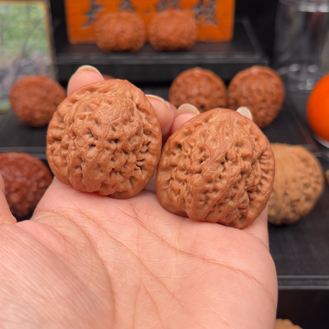 【闪购商品】文玩核桃吊坠毒*金公子