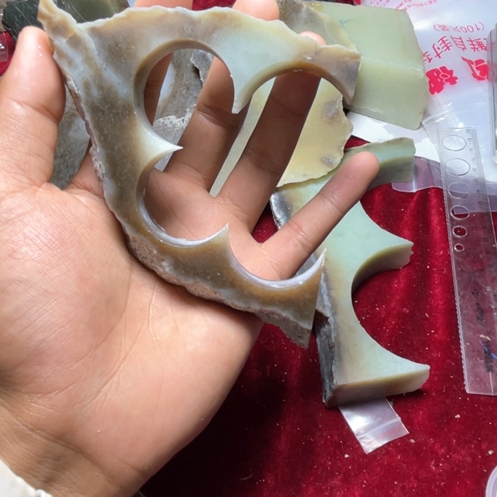 和田玉（糖玉）未镶嵌珠宝半成品