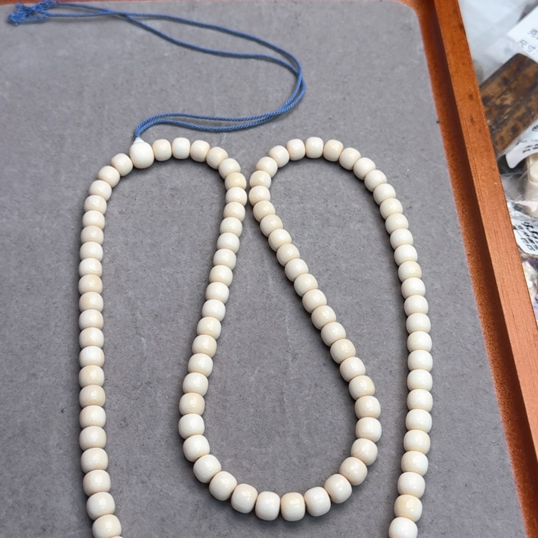 柏香籽/百香籽吊坠猛犸