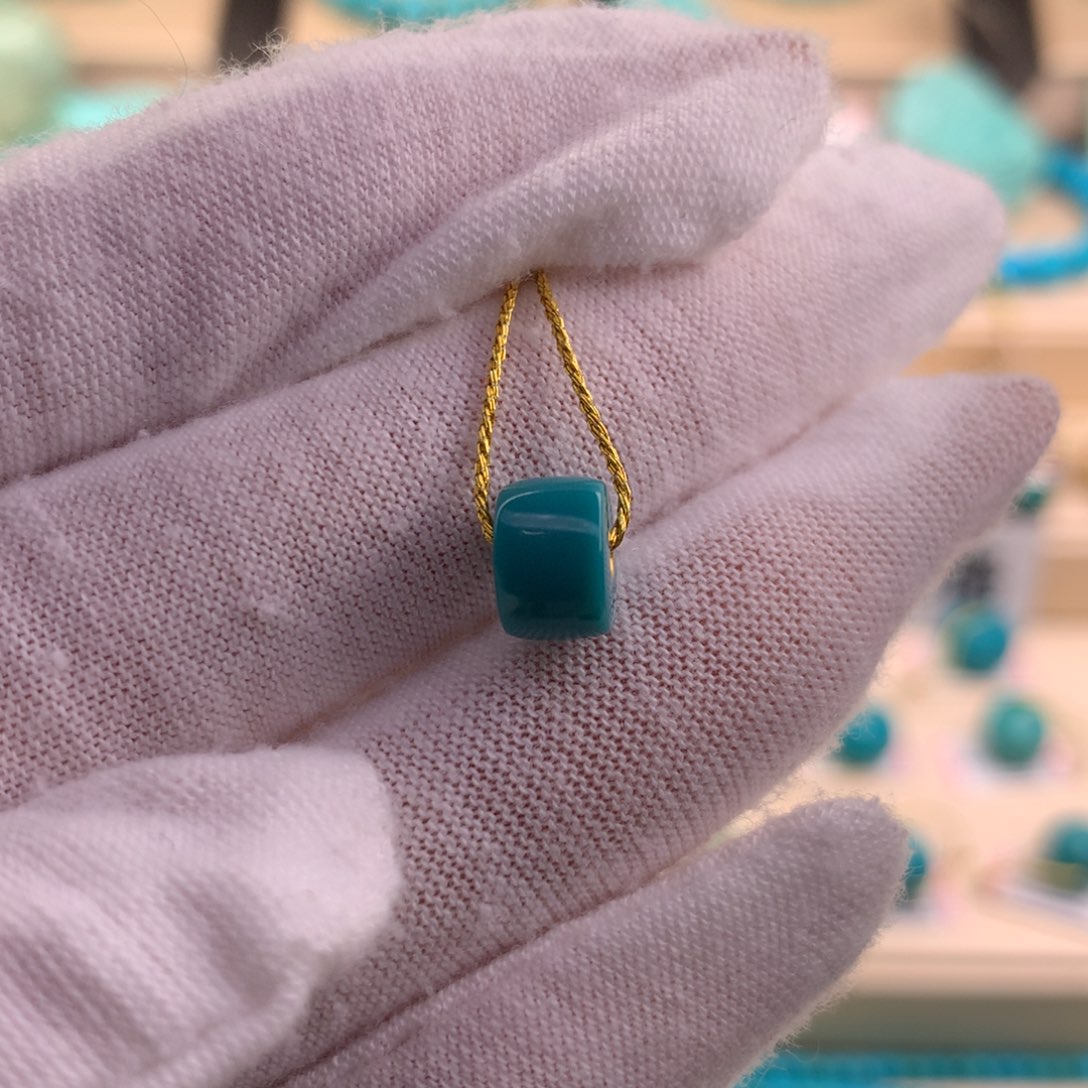 绿松石珠宝奇石未镶嵌8.1×5.5