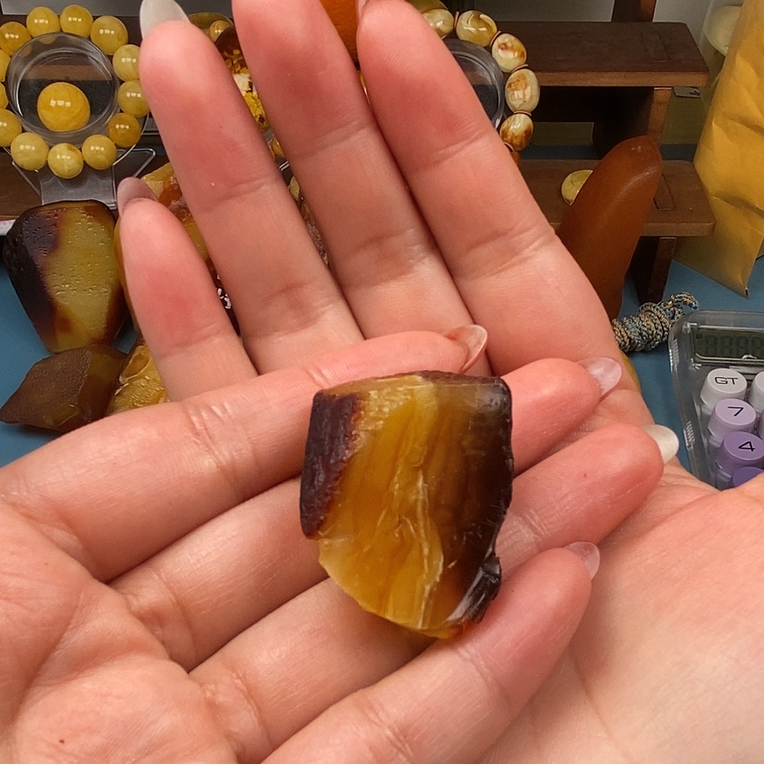 守***空定制琥珀未镶嵌蜜蜡原石定制