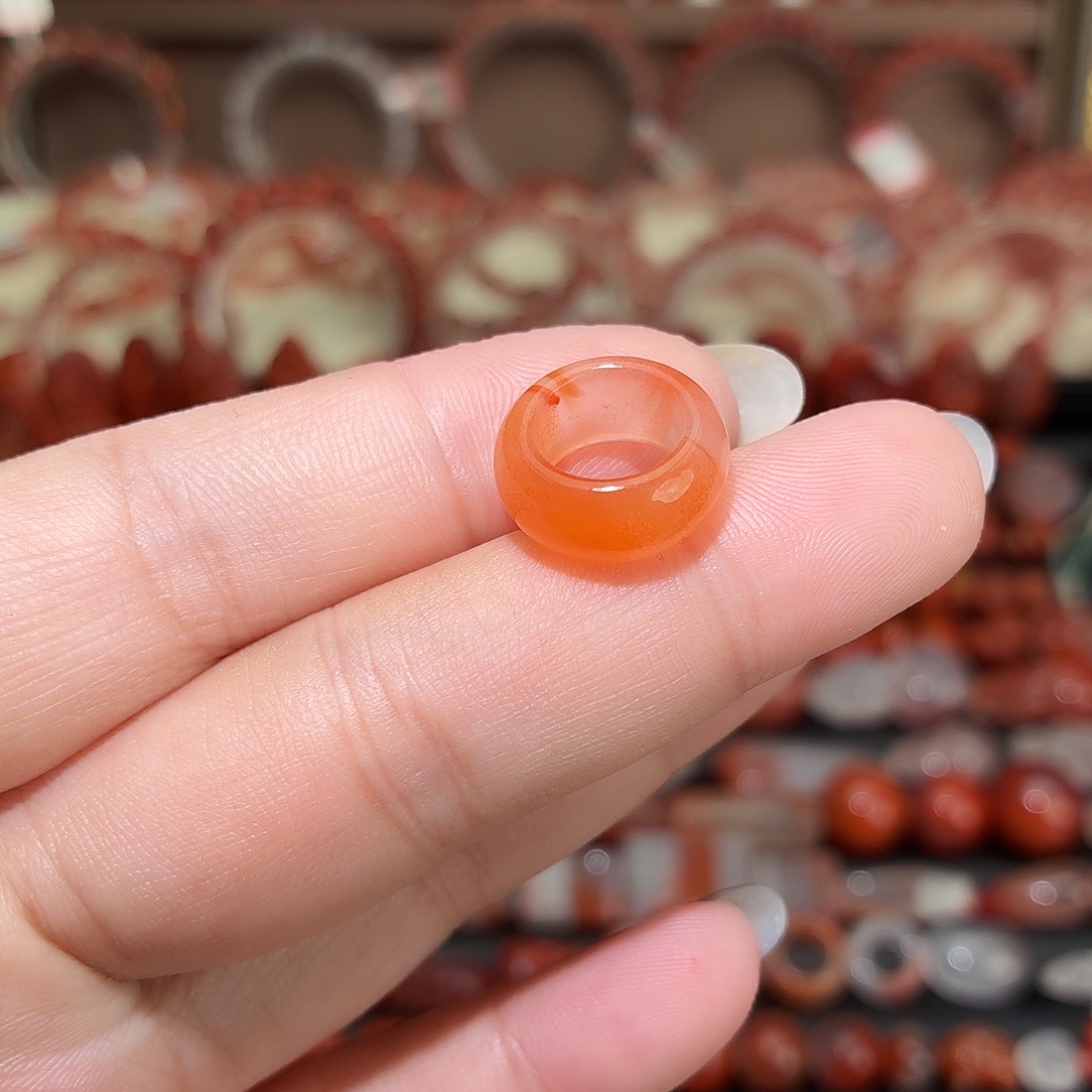 南红玛瑙未镶嵌颈饰内径卡9咪跑环