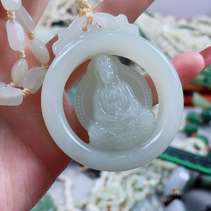 颈饰未镶嵌和田玉