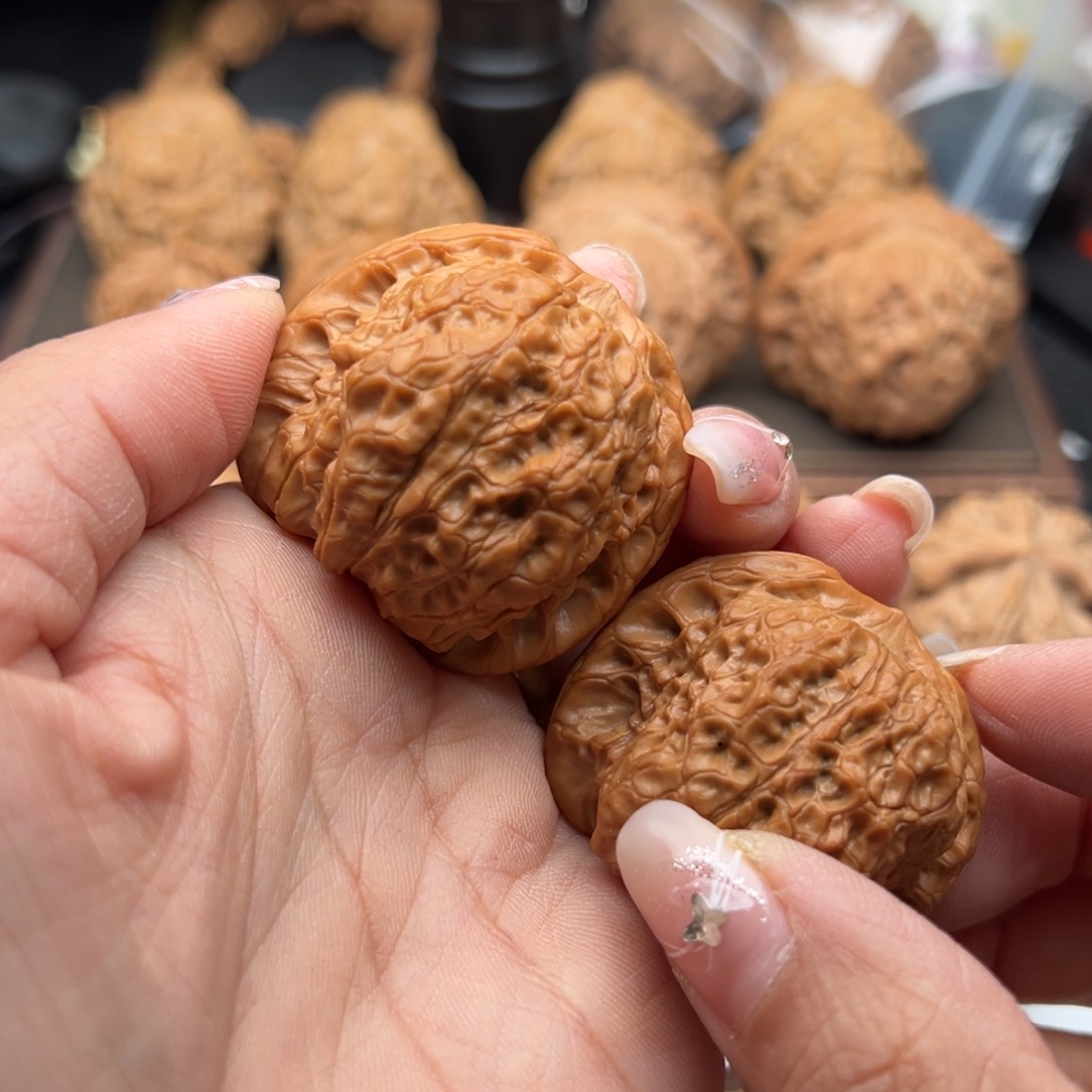 文玩核桃把件血麒麟41