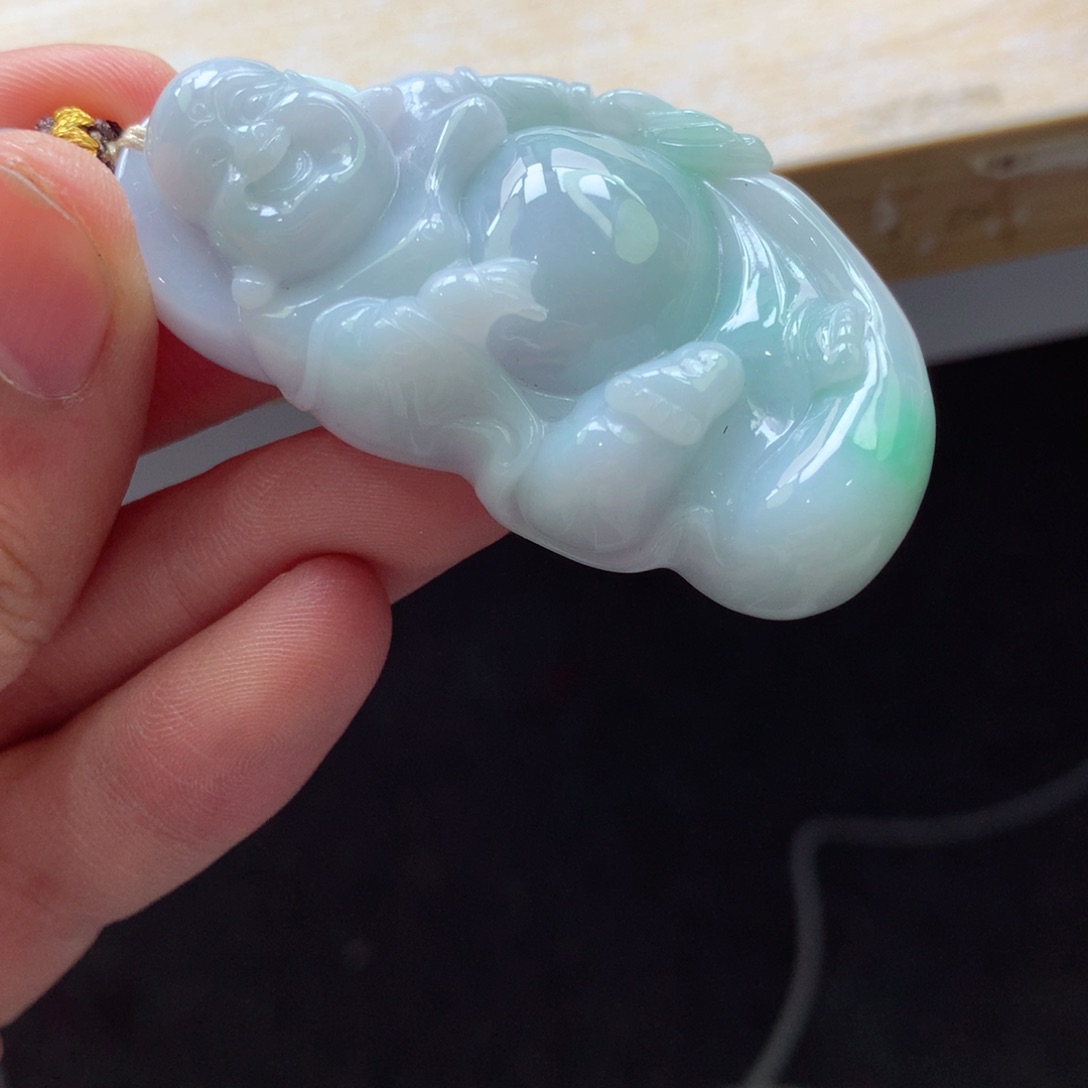 翡翠颈饰未镶嵌吊坠