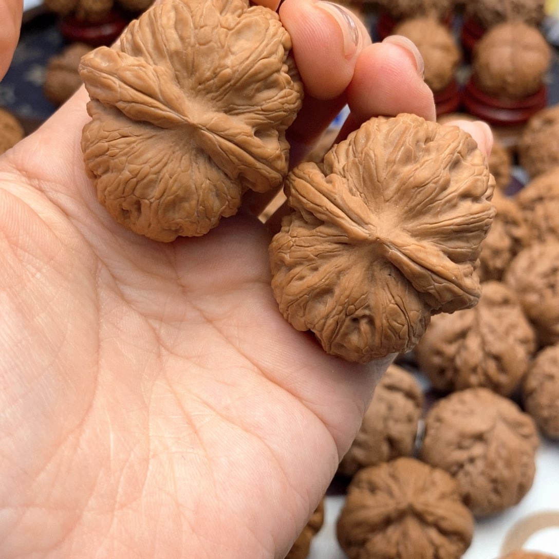 【闪购商品】文玩核桃把件1****103号元宝