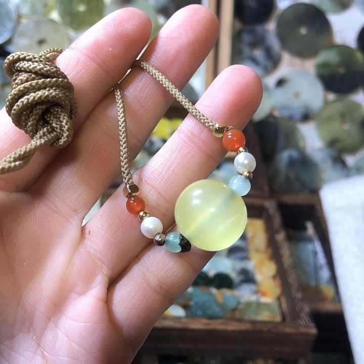 岫玉岫玉挂件未镶嵌