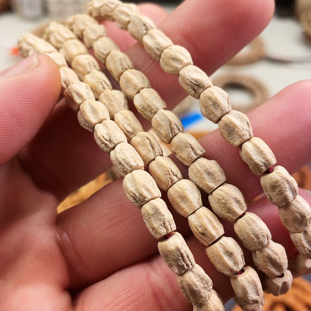 柏香籽/百香籽吊坠w*