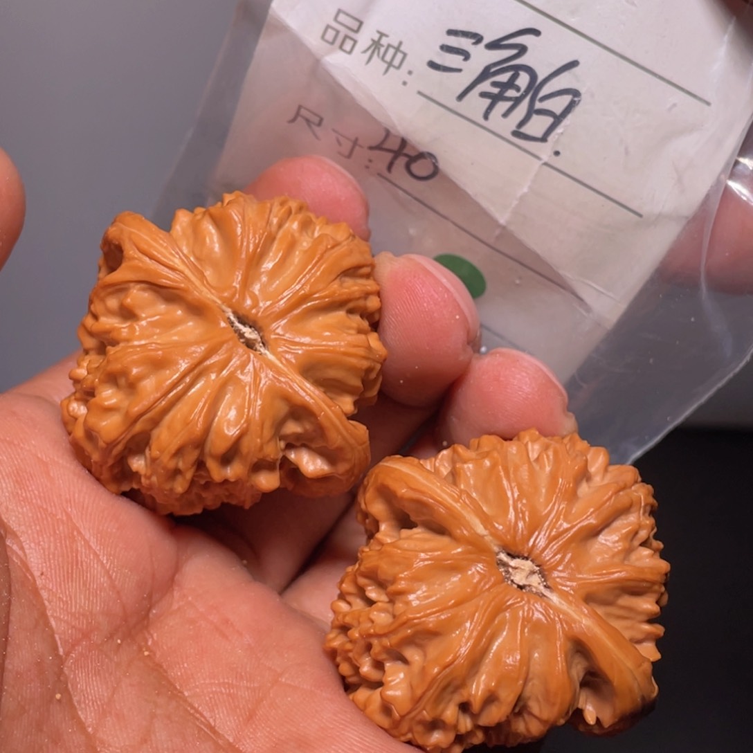 文玩核桃吊坠文玩核桃