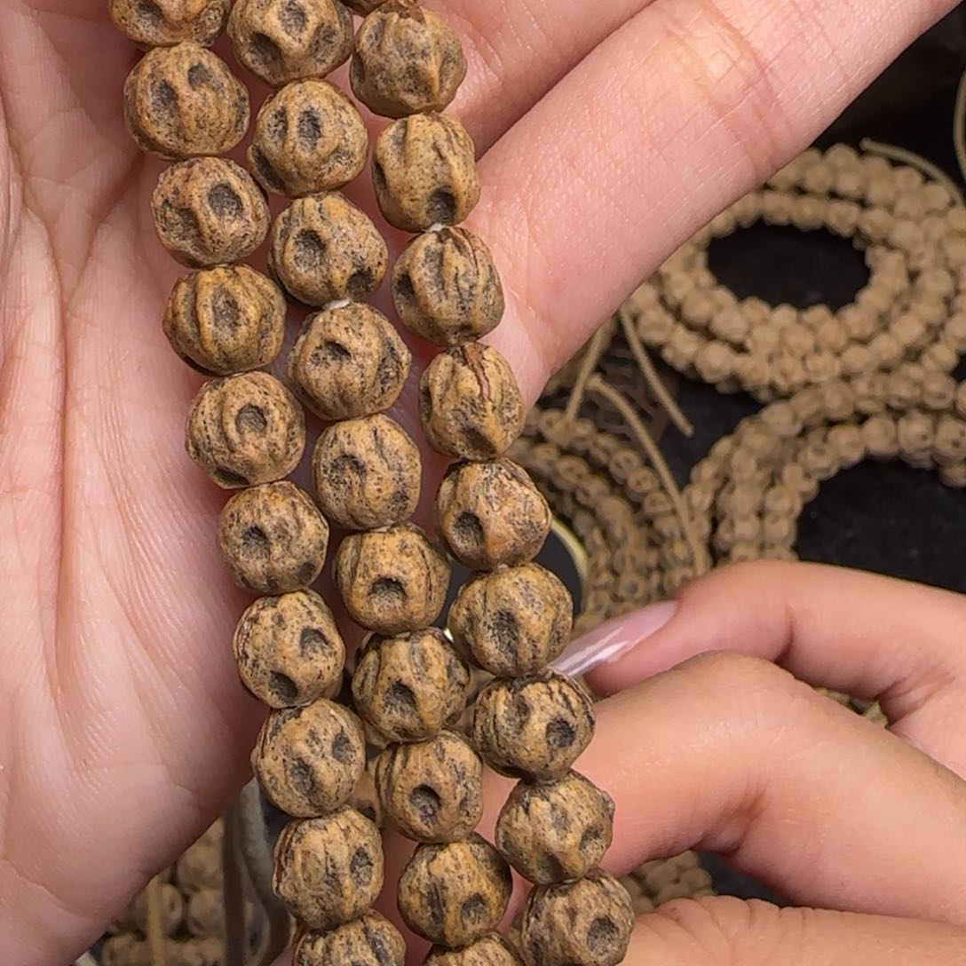 柏香籽/百香籽吊坠绯